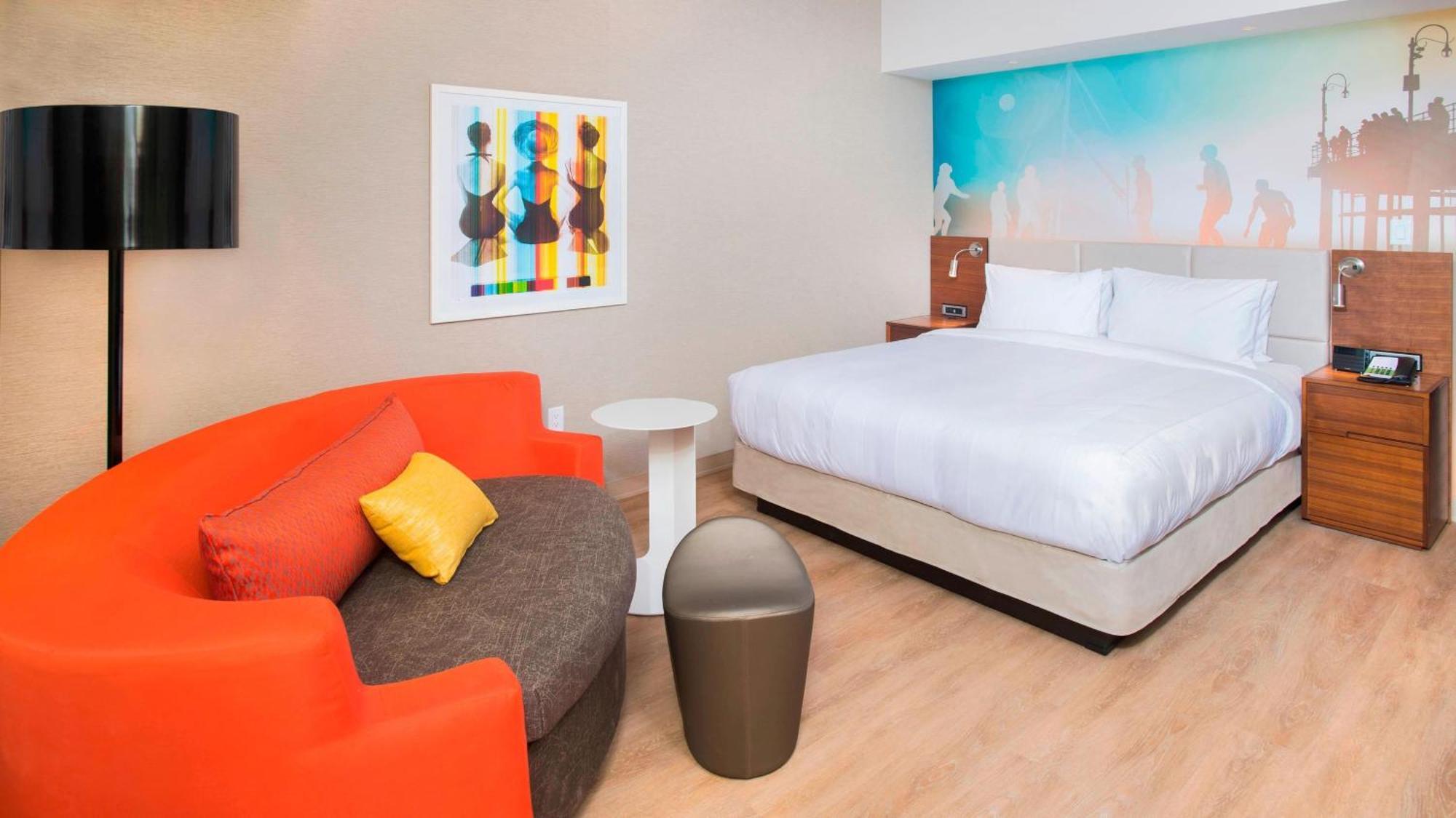 Courtyard By Marriott Santa Monica Hotell Exteriör bild