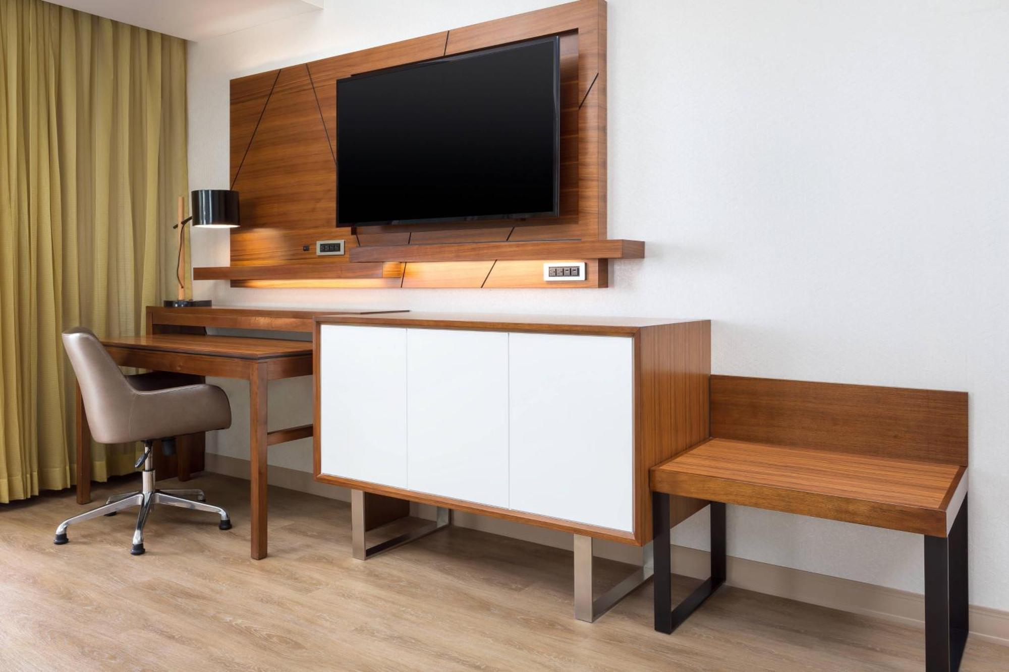 Courtyard By Marriott Santa Monica Hotell Exteriör bild